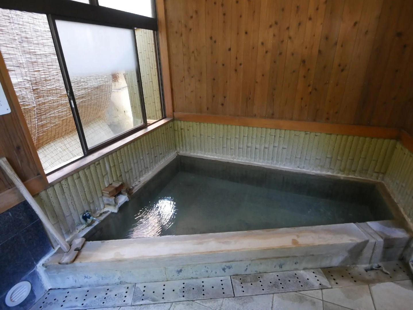 J-Hoppers Kumano Yunomine Guesthouse - Hostel