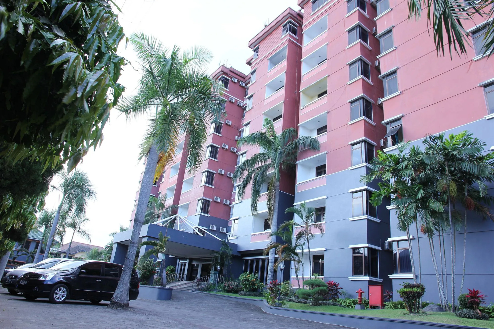 Sejahtera Family Hotel & Apartment