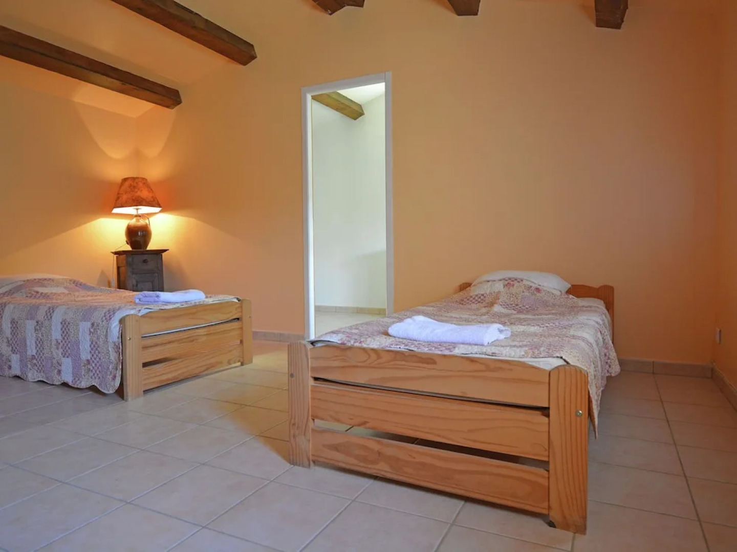 Beautiful Villa in Flaux With Swimming Pool