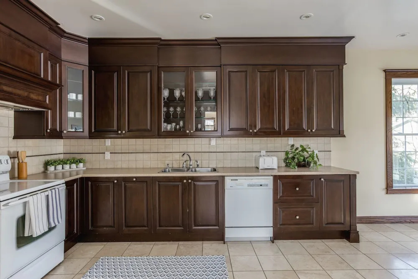 QuickStay Lake Simcoe Homestyle Cottage Private Beach