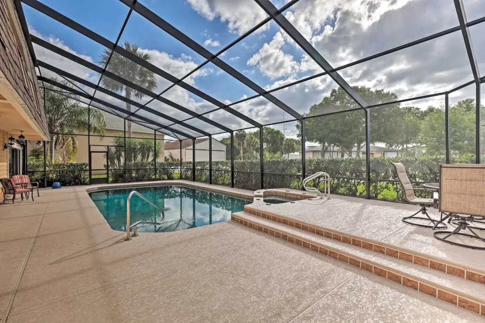 The Aviator's Dream: Pool, Spa & Private Runway!