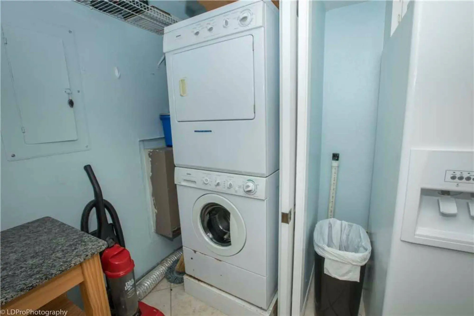 Shoreline Towers by Holiday Isle