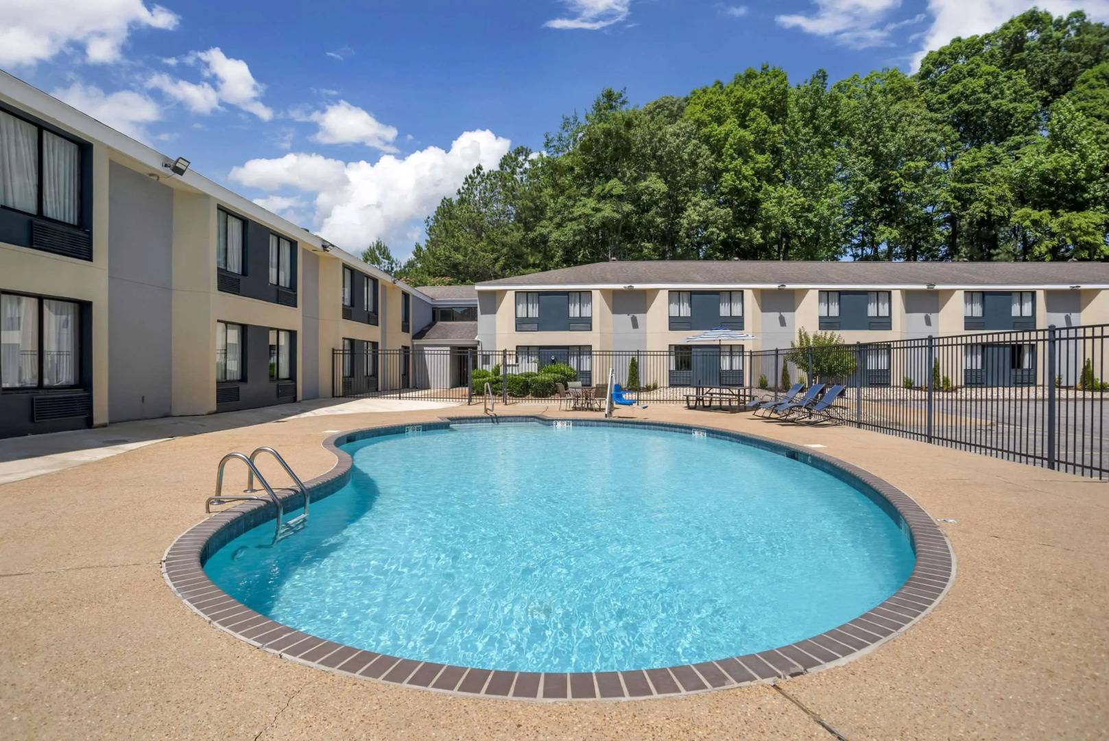 Rodeway Inn Tuscaloosa near University