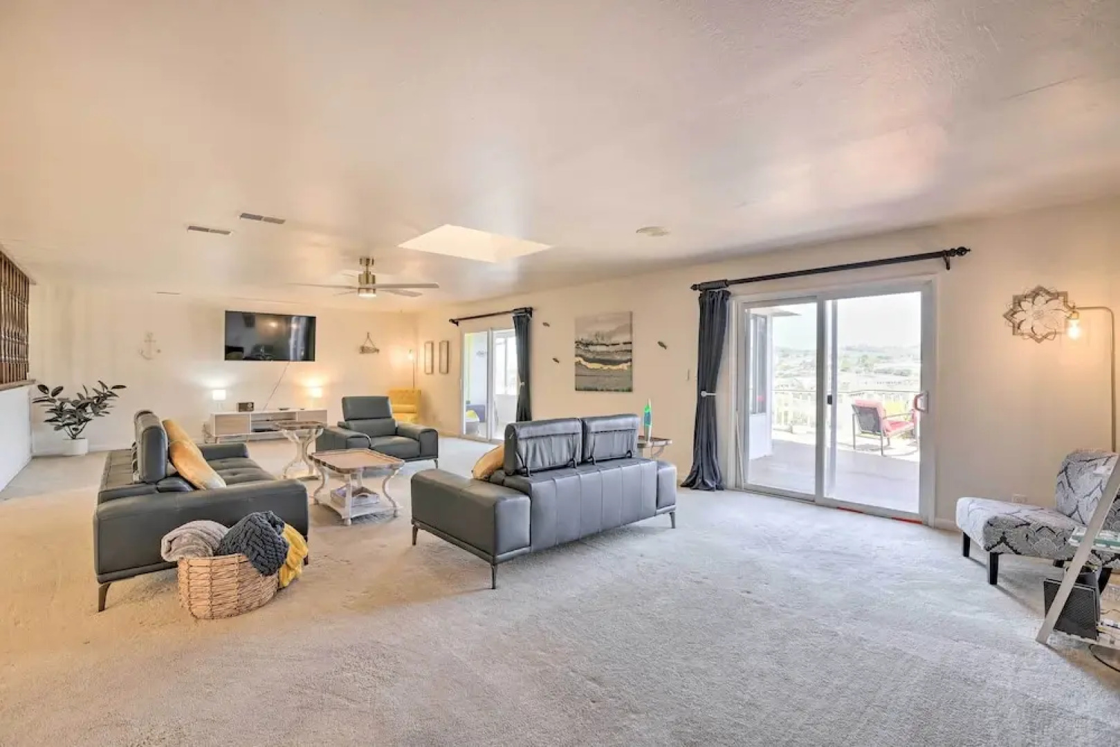 Retro House w/ Deck & Arroyo Grande View