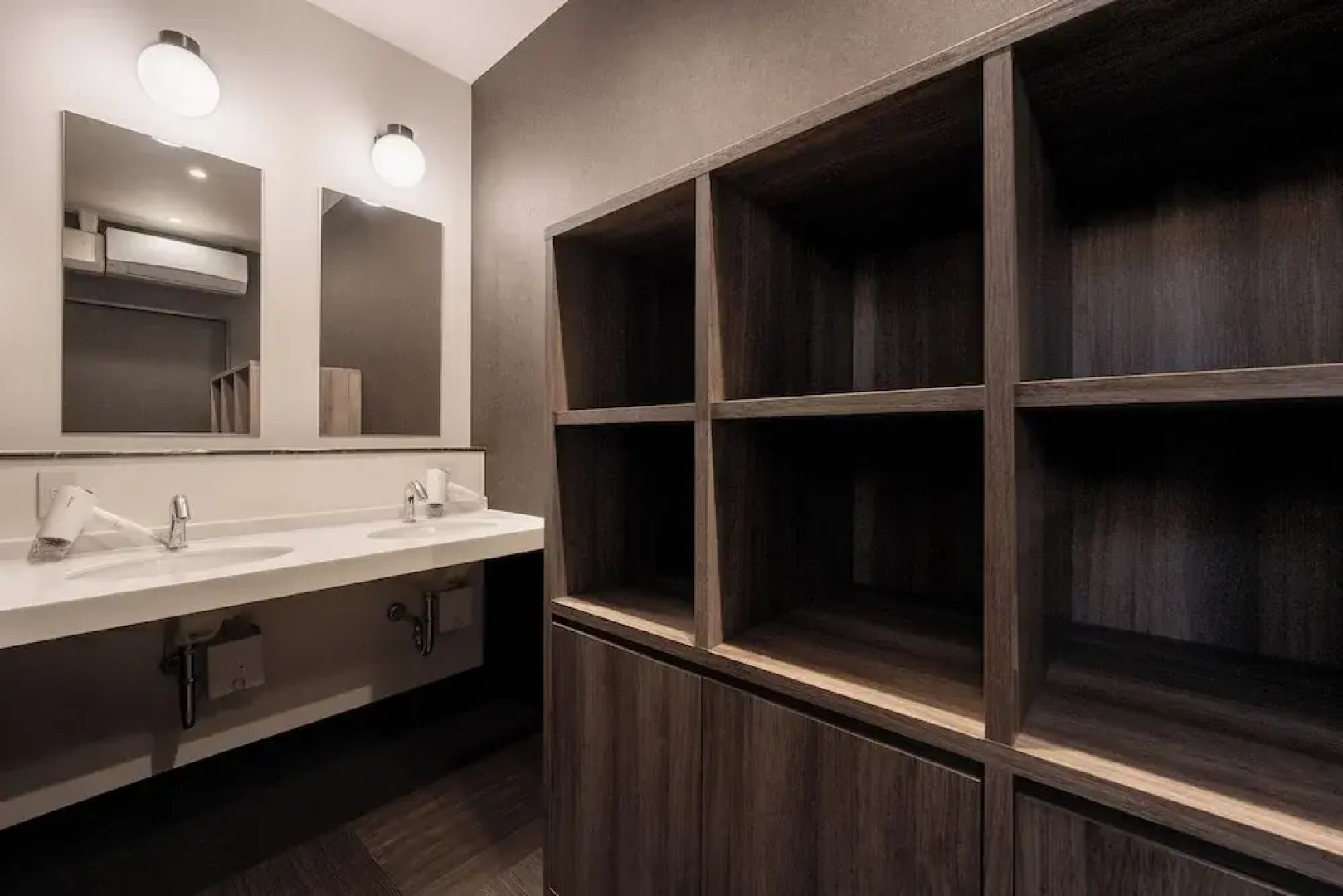 Iyashidokoro hotel Kanraku Kurumeekimae