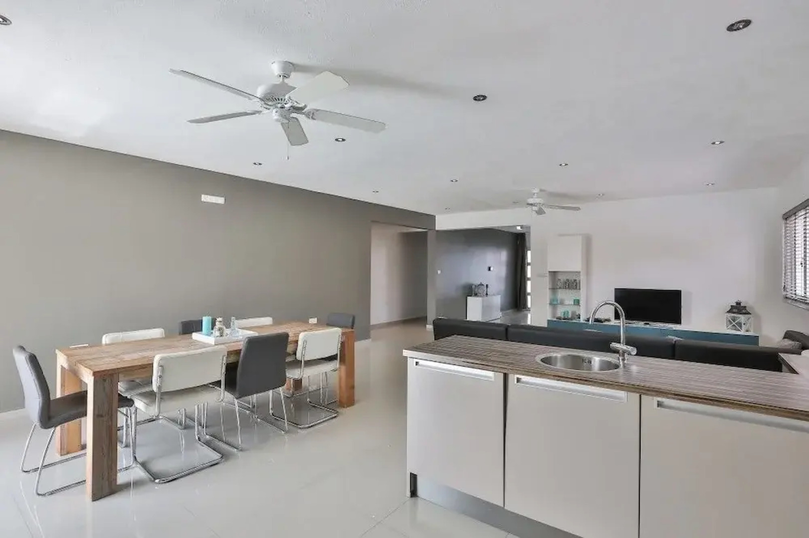 Luxury Villa With Pool in Jan Thiel