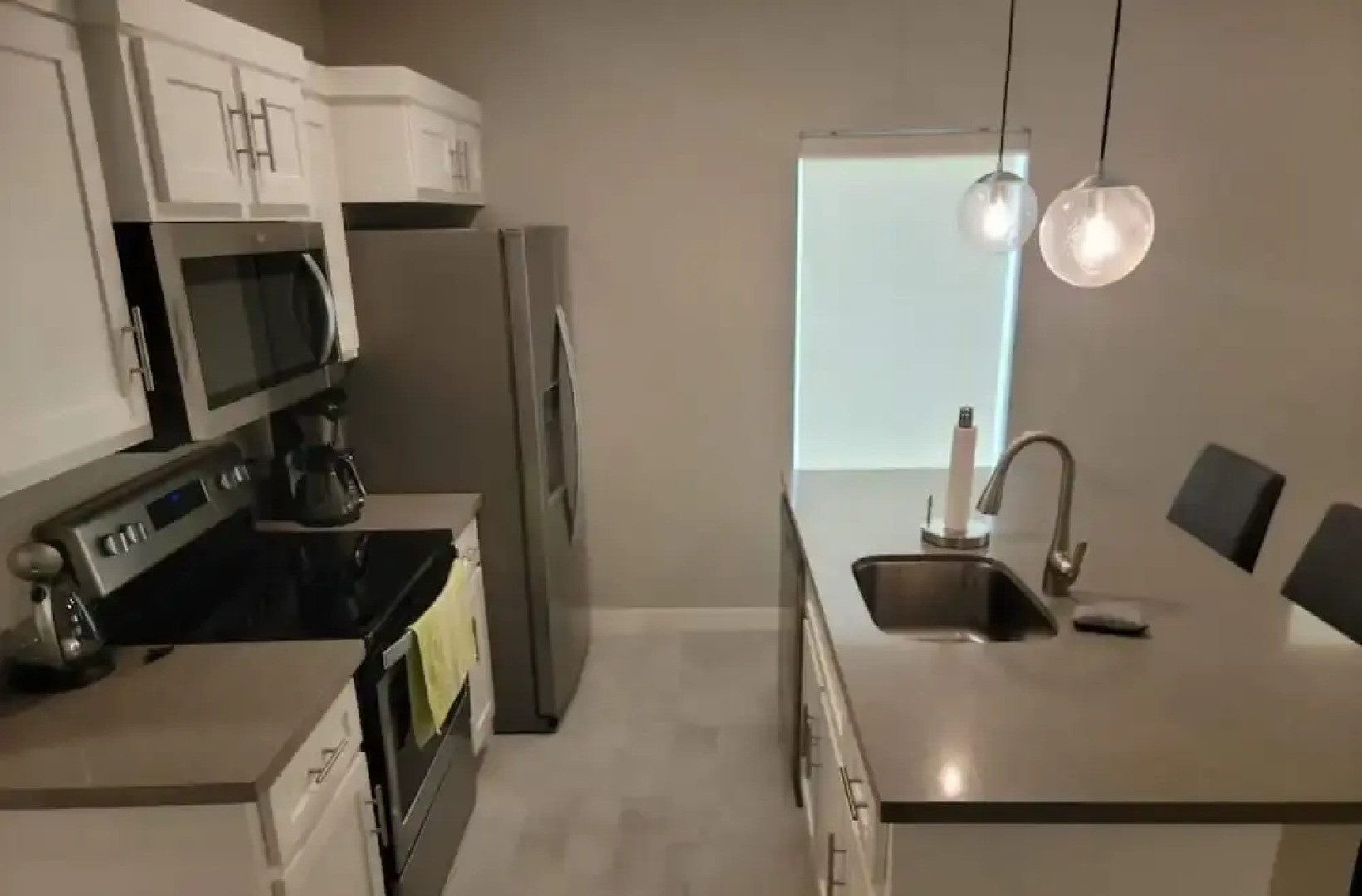 New Waterfront Bungalow Fishermans Paradise 2 Bedroom Home by RedAwning