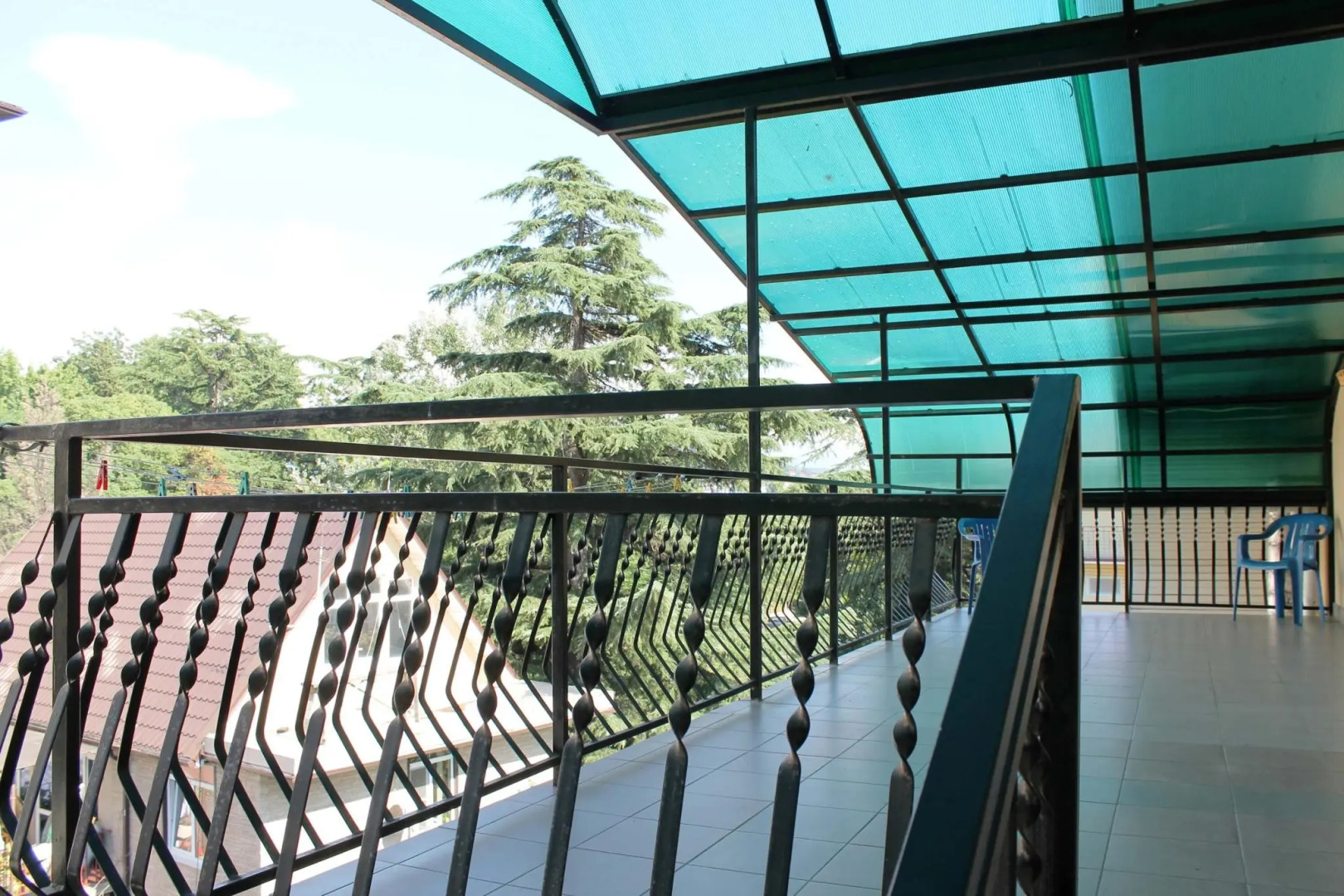 Виктория (Адлер)