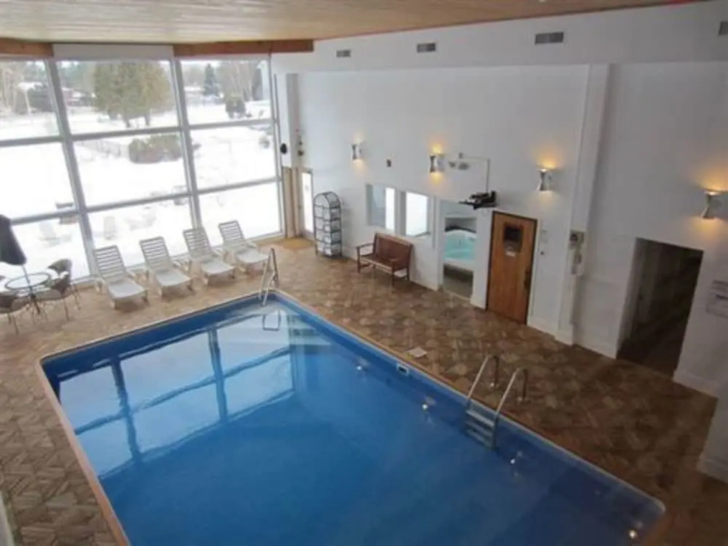 Mountain Road Resort