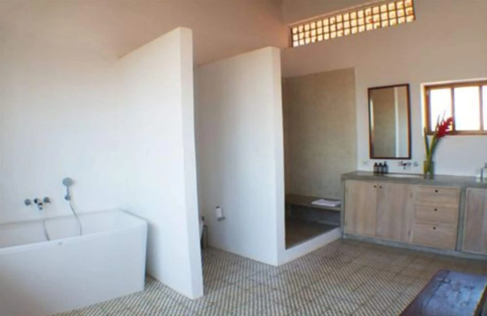 Los Patios Hotel