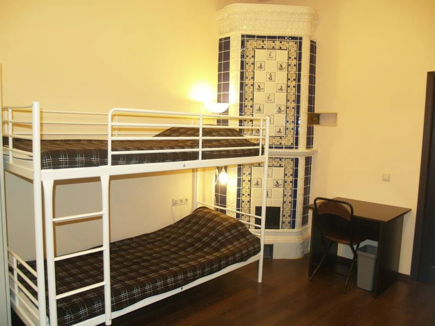 Анмар Хостел