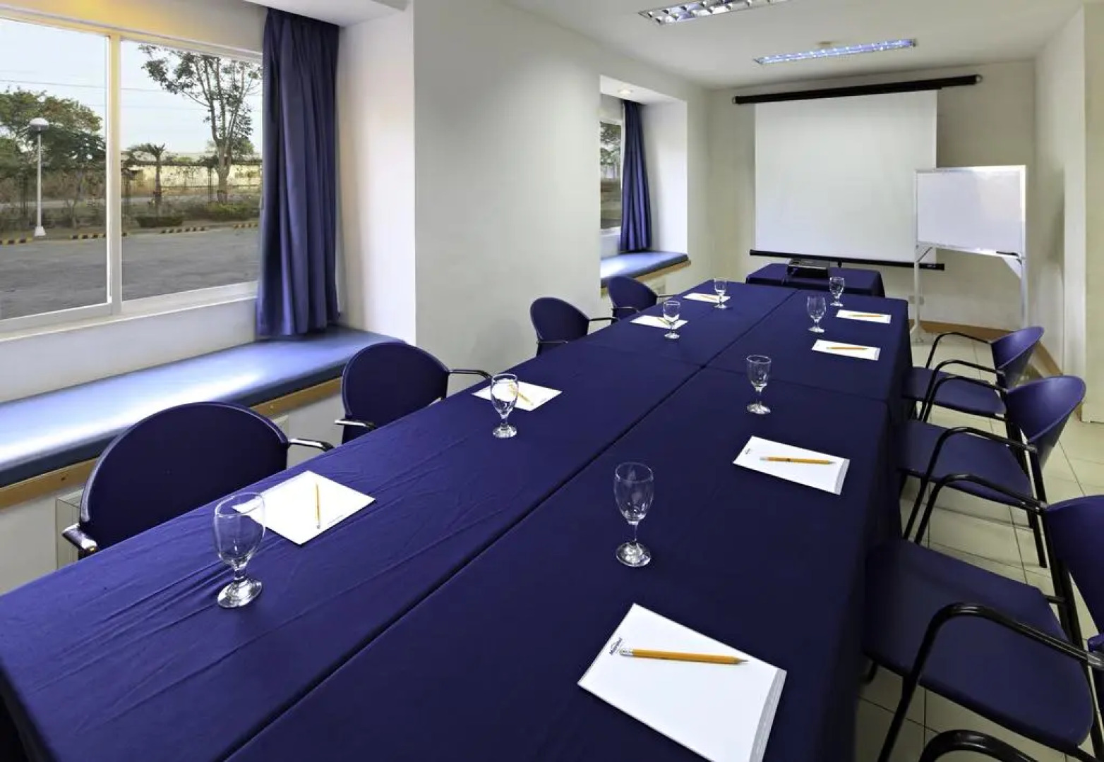 Microtel Inn & Suites By Wyndham Eagle Ridge