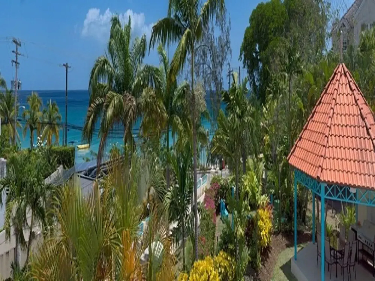 Sunny Vacation Villa 72