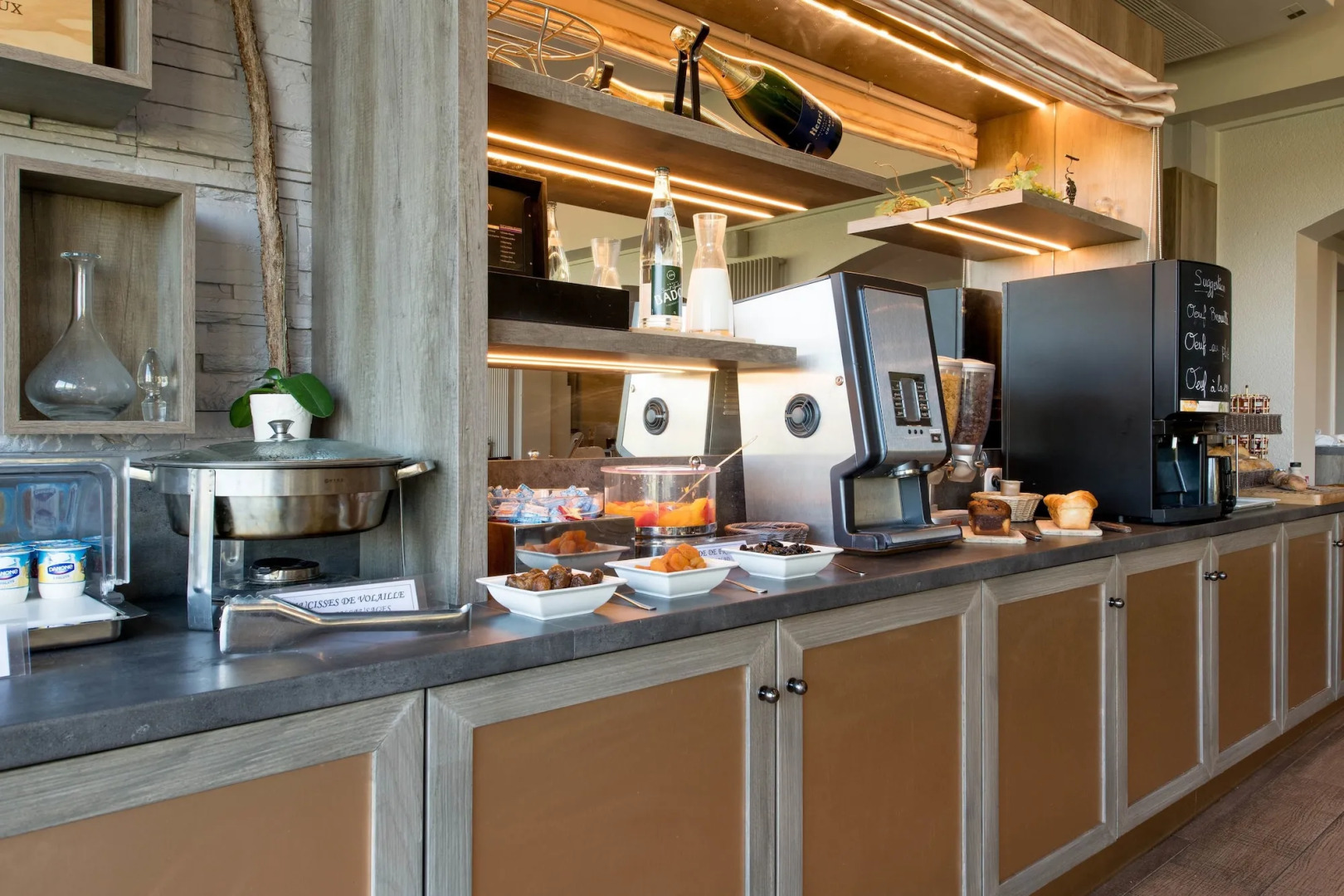 Logis Hôtels- Hôtel et Restaurant Domaine de Fompeyre