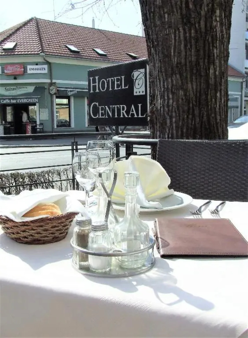 Hotel Central Slavonski Brod
