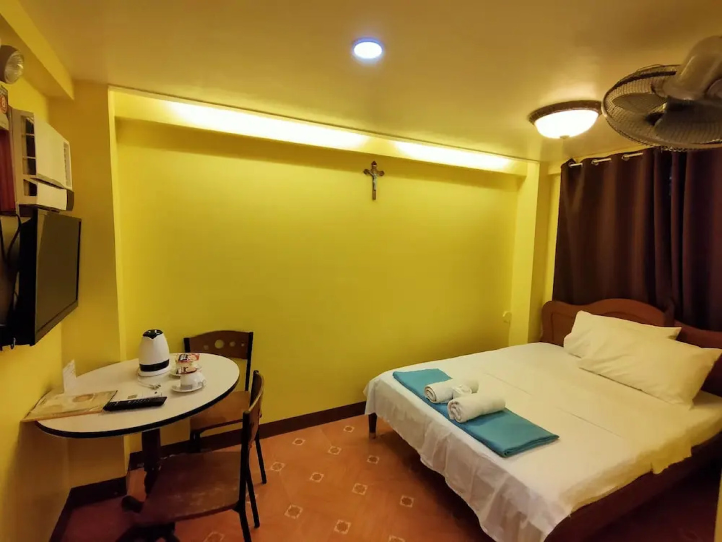 Southpoolside Tourist Inn