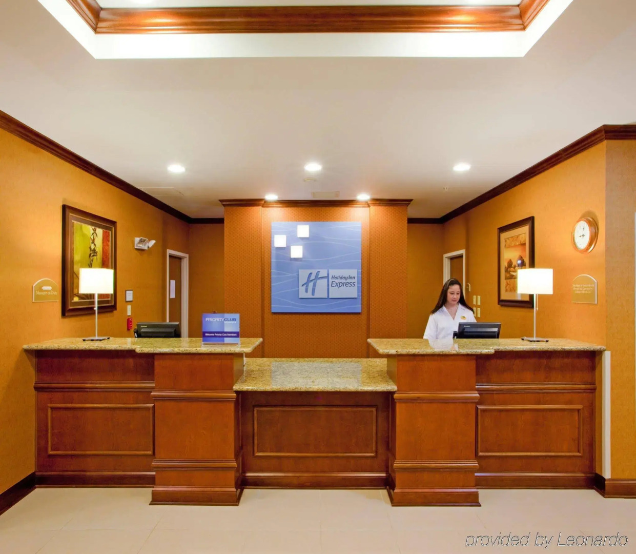 Holiday Inn Express Hotel & Suites Culpeper by IHG