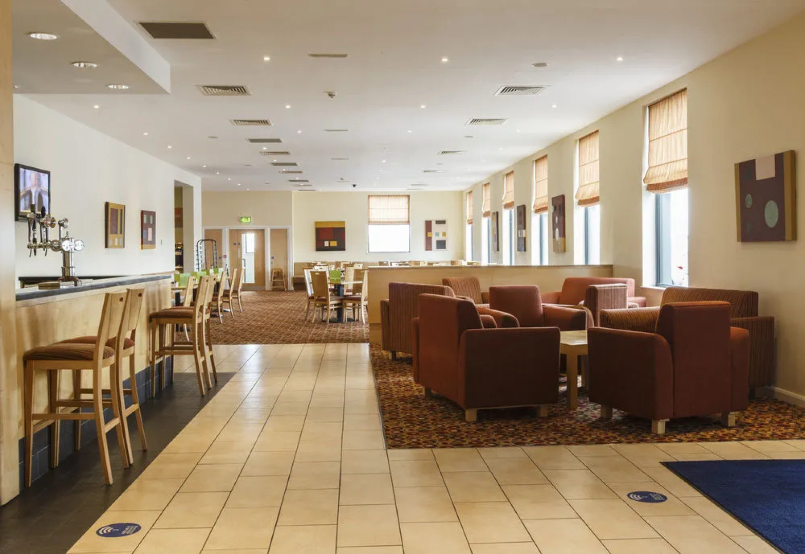 Holiday Inn Express Antrim - M2 Jct1