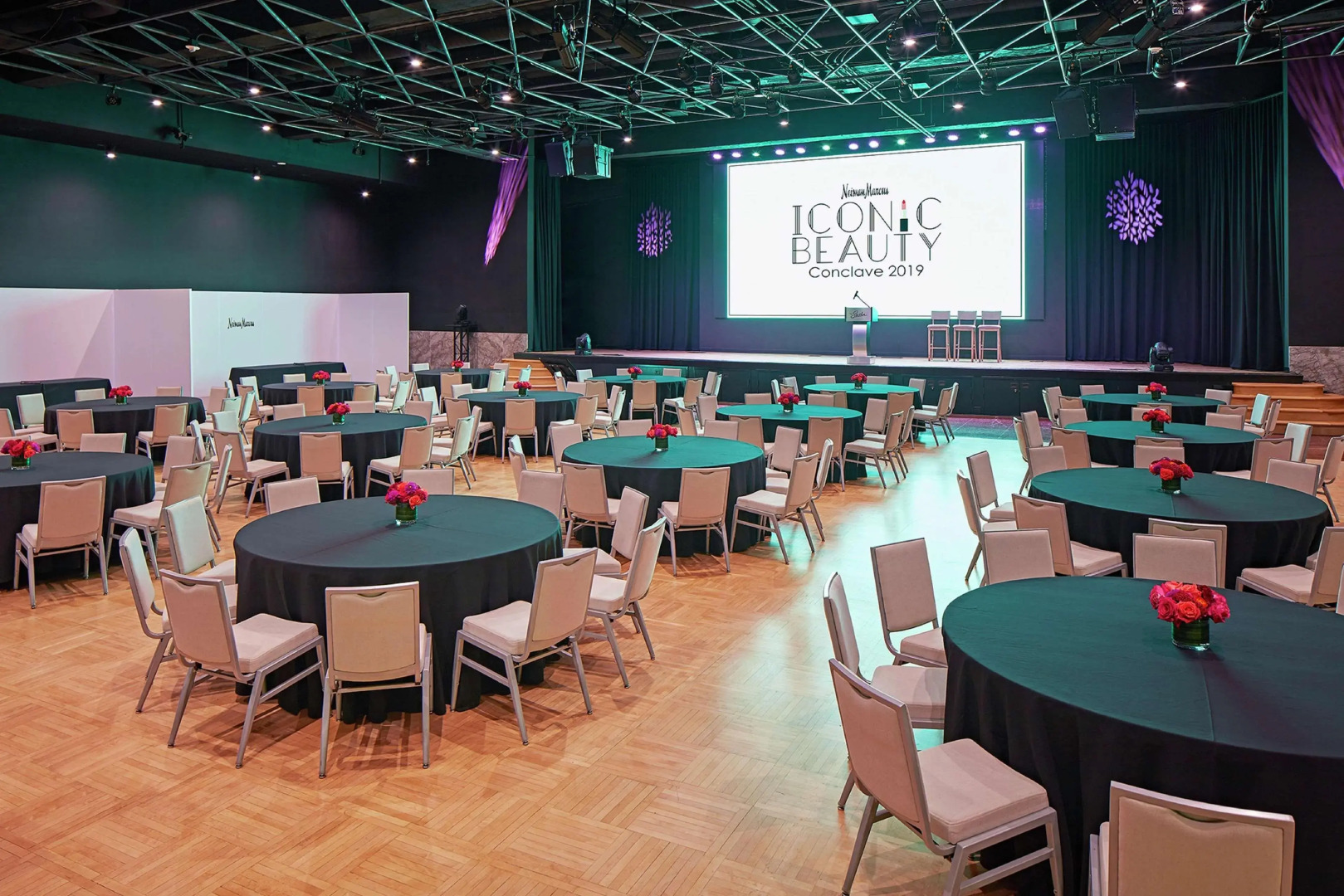 The Statler Dallas Curio Collection By Hilton