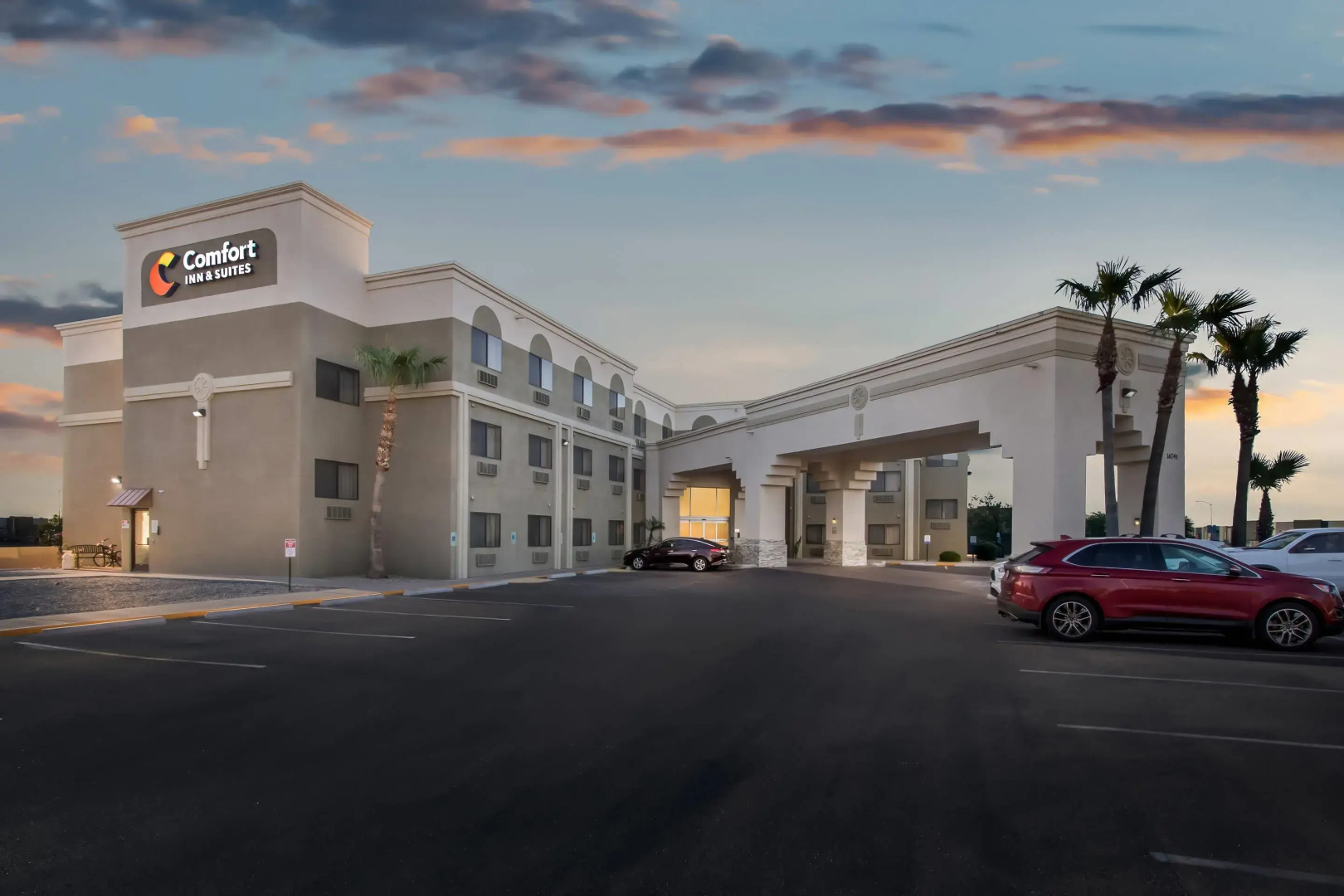 Comfort Inn & Suites Surprise Near Sun City West