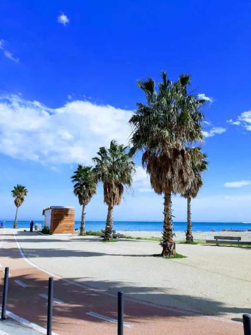 Beach Apartment Lamberti