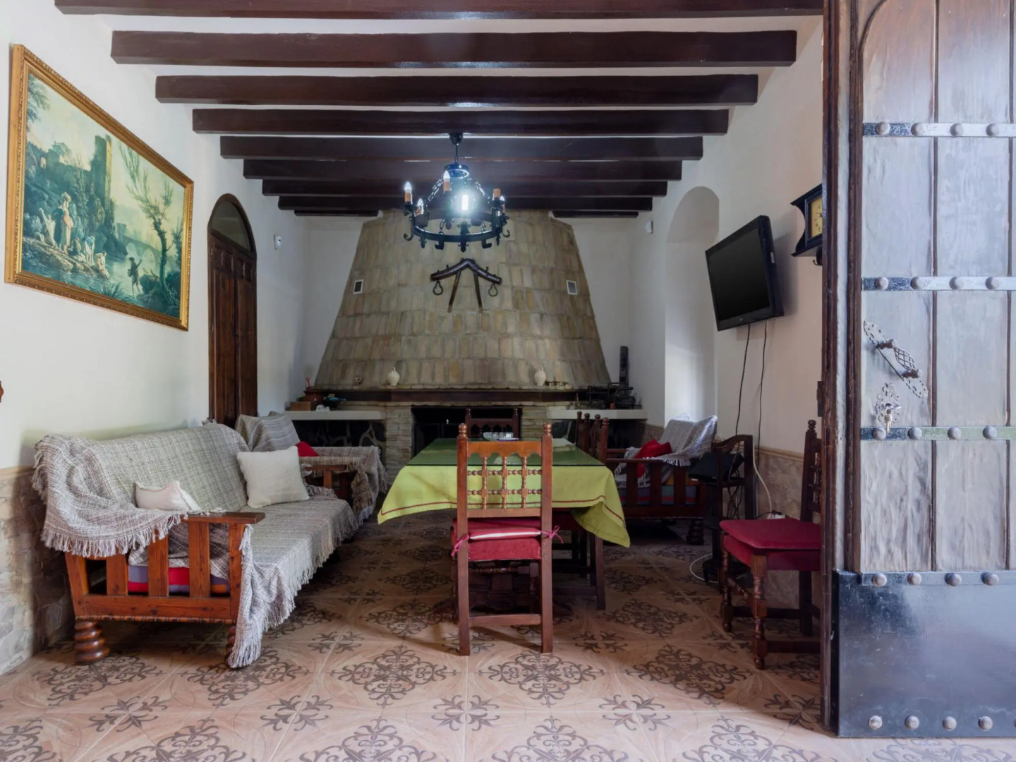 Alluring Holiday Home in Córdoba with Private Swimming Pool