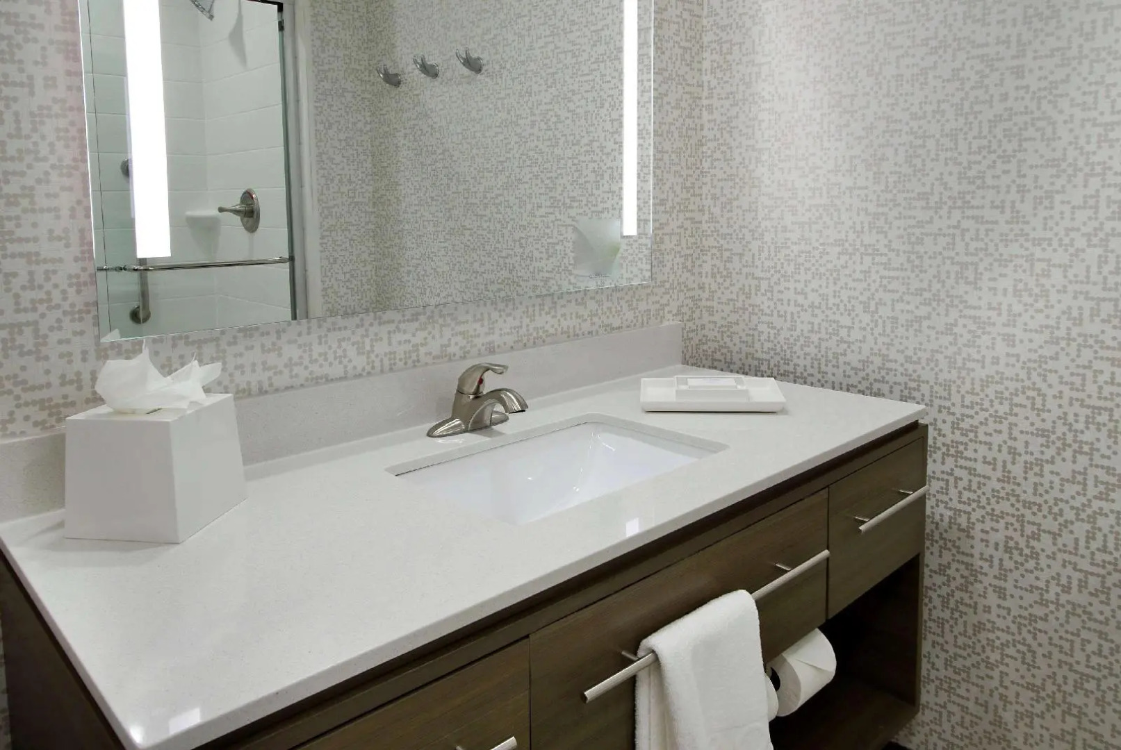 Super 8 By Wyndham Beaumont I-10/Walden Rd