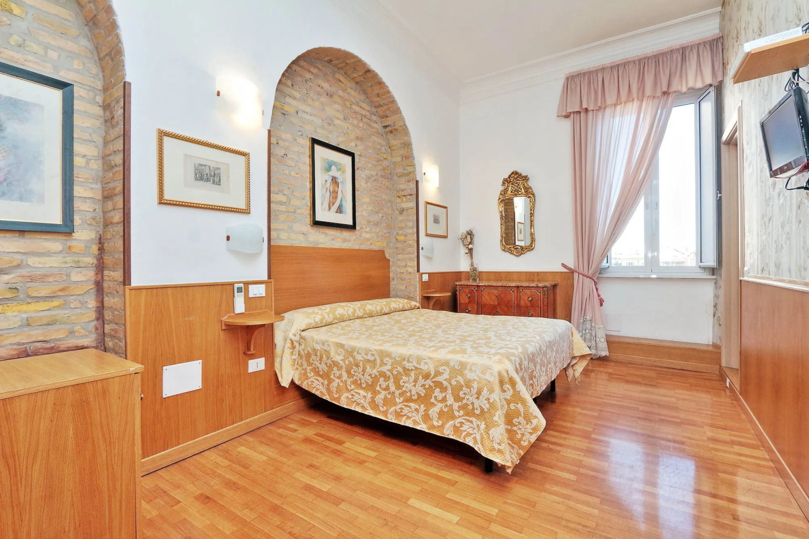 Sonnino Suite