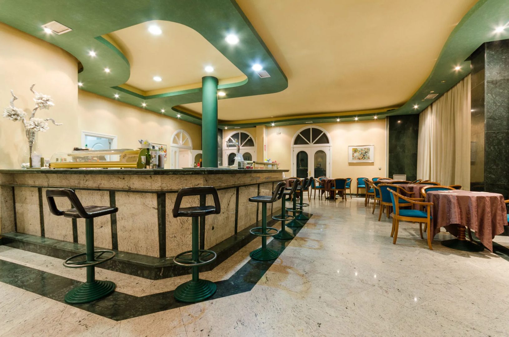 Hotel  Madrid Parla