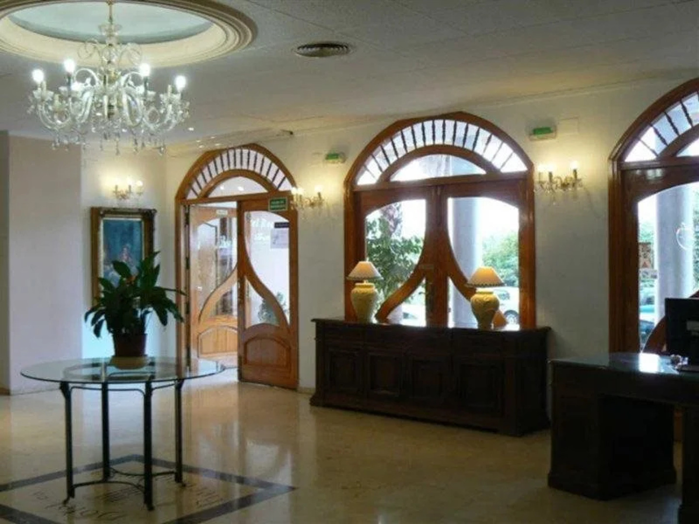 Hotel Reconquista
