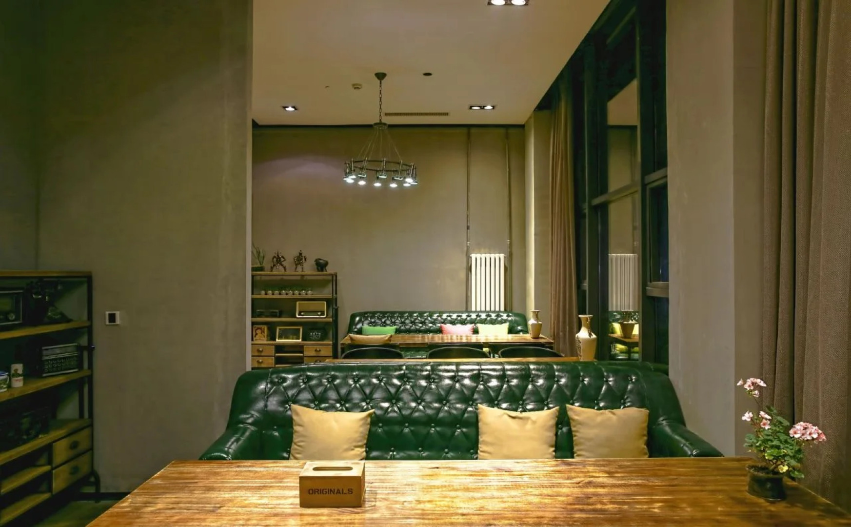 Time Tunnel Designer Hotel