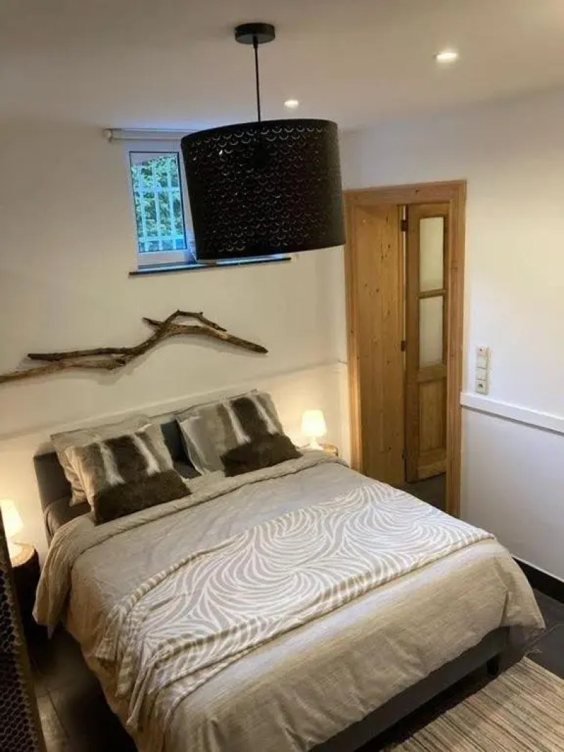 Studio - Tour d'HÉLOÏSE - 10' de Bruxelles