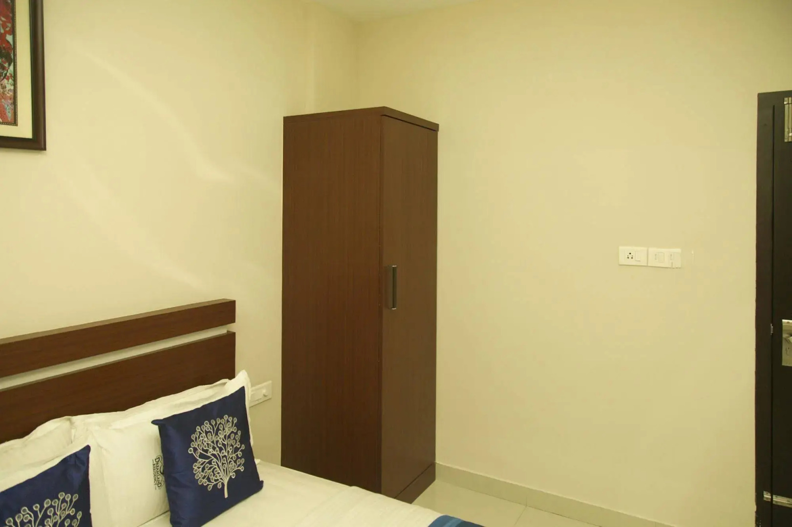 Dream Land Residency