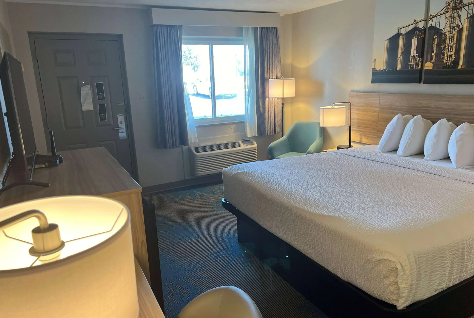 Days Inn by Wyndham Hays