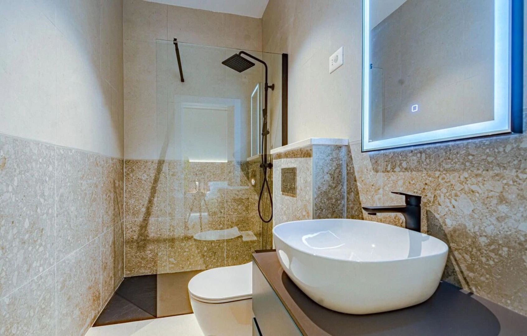 Stunning Home in Blato With Jacuzzi, 3 Bedrooms and Private Swimming Pool