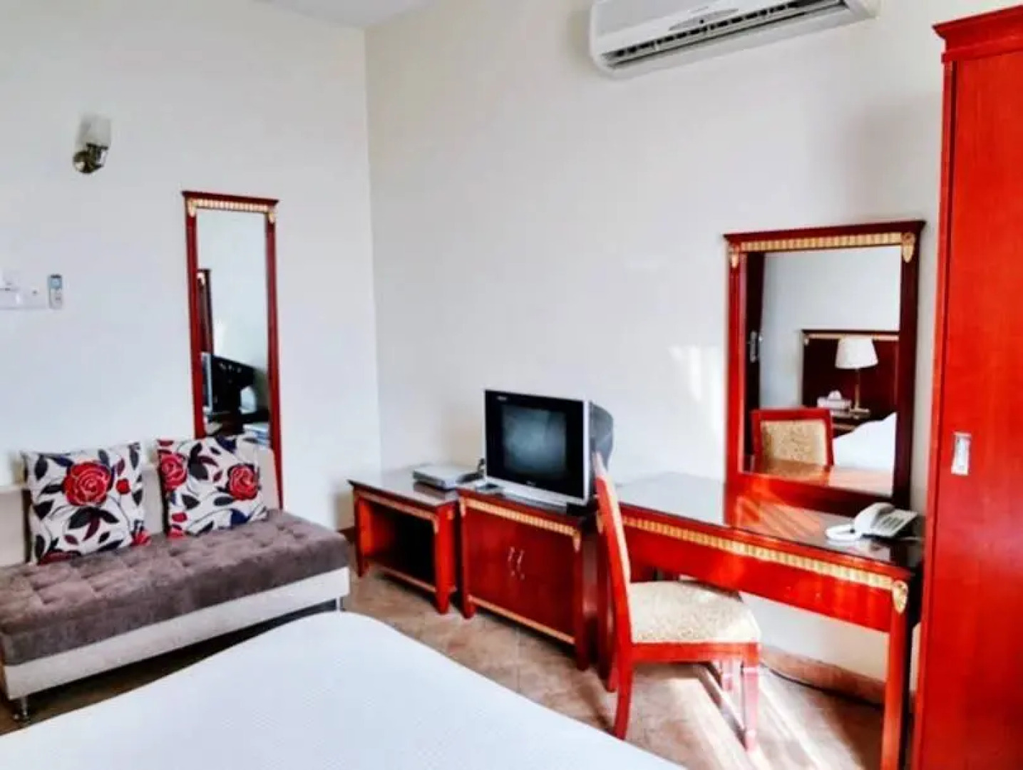 Amreen Sohar Hotel Apartment
