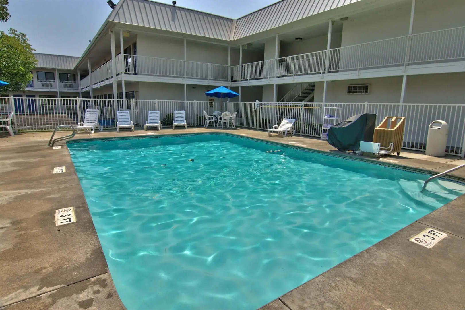 Motel 6 Woodland, CA – Sacramento Airport