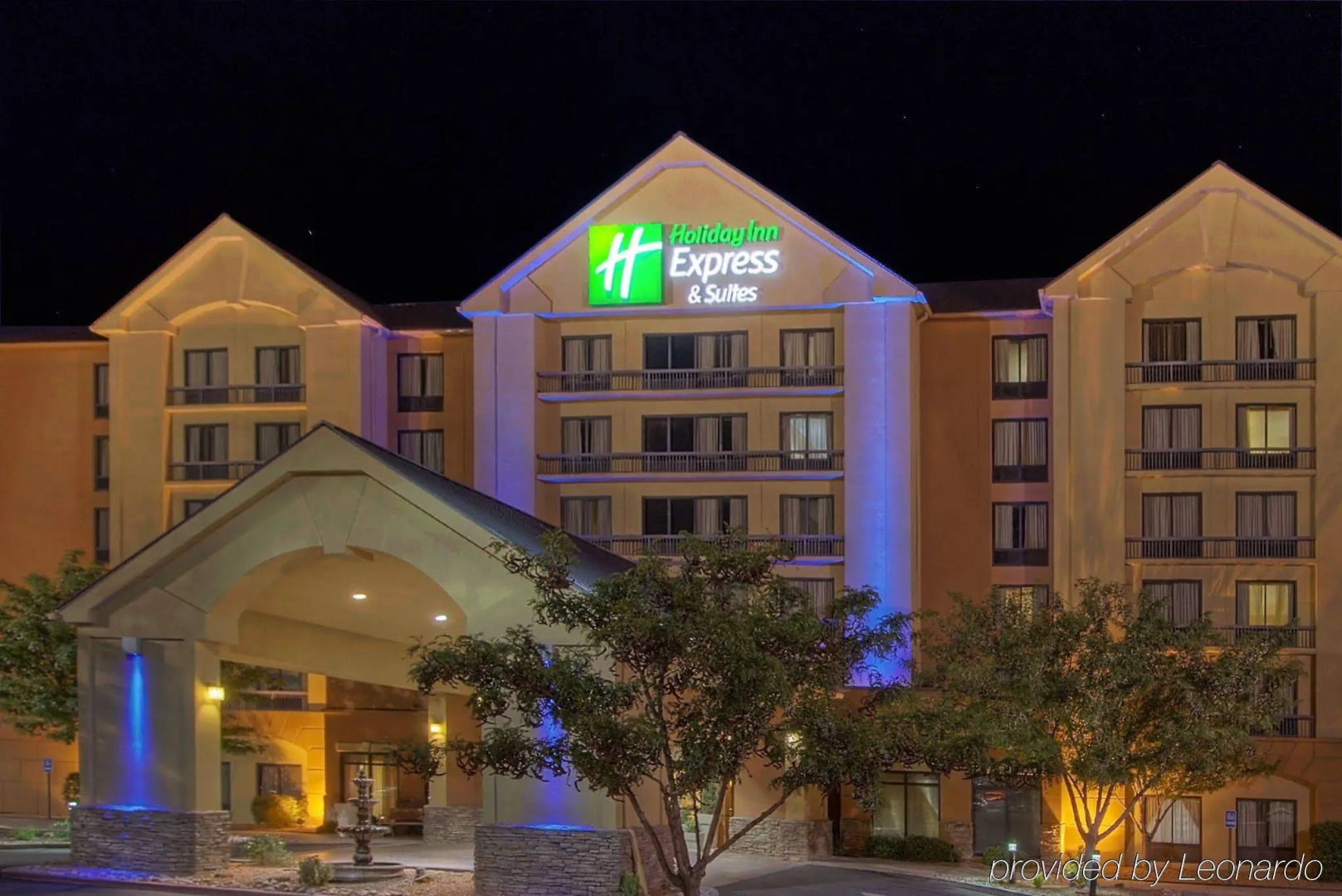 Holiday Inn Express Hotel & Suites Albuquerque Midtown by IHG
