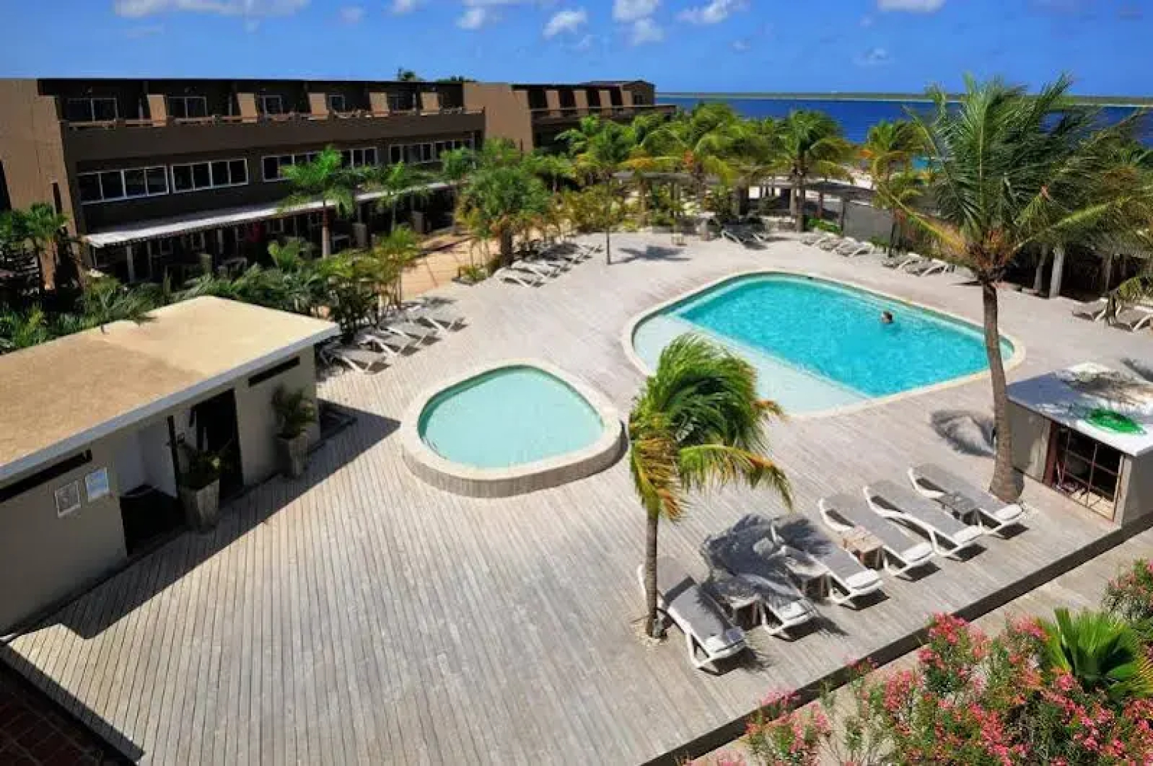 Eden Beach Resort
