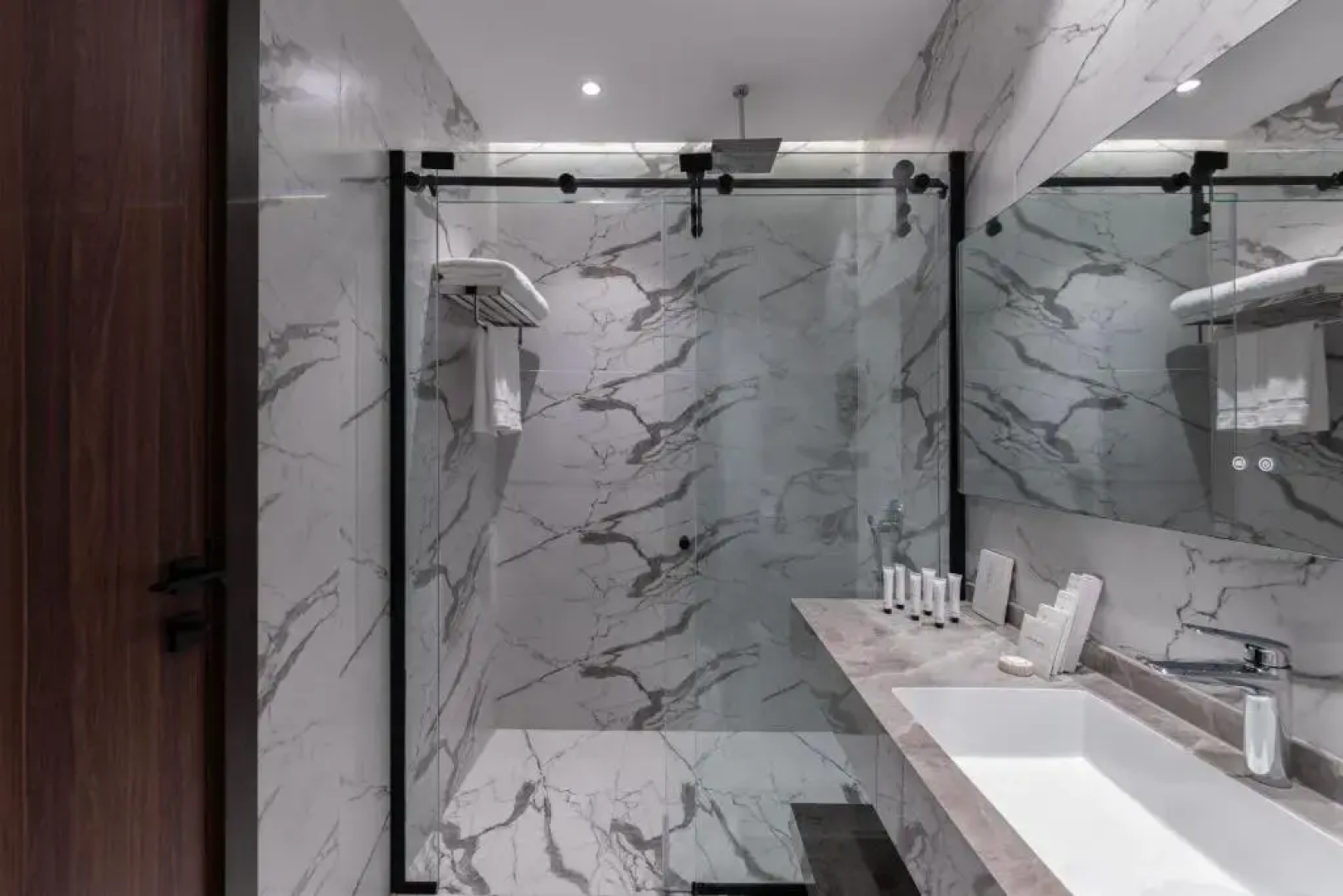 Warwick Al Taif Hotel