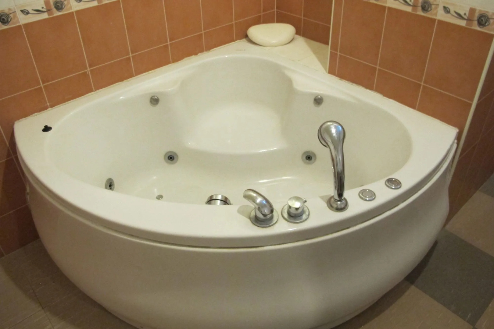 Chateau Vista Serviced apartment