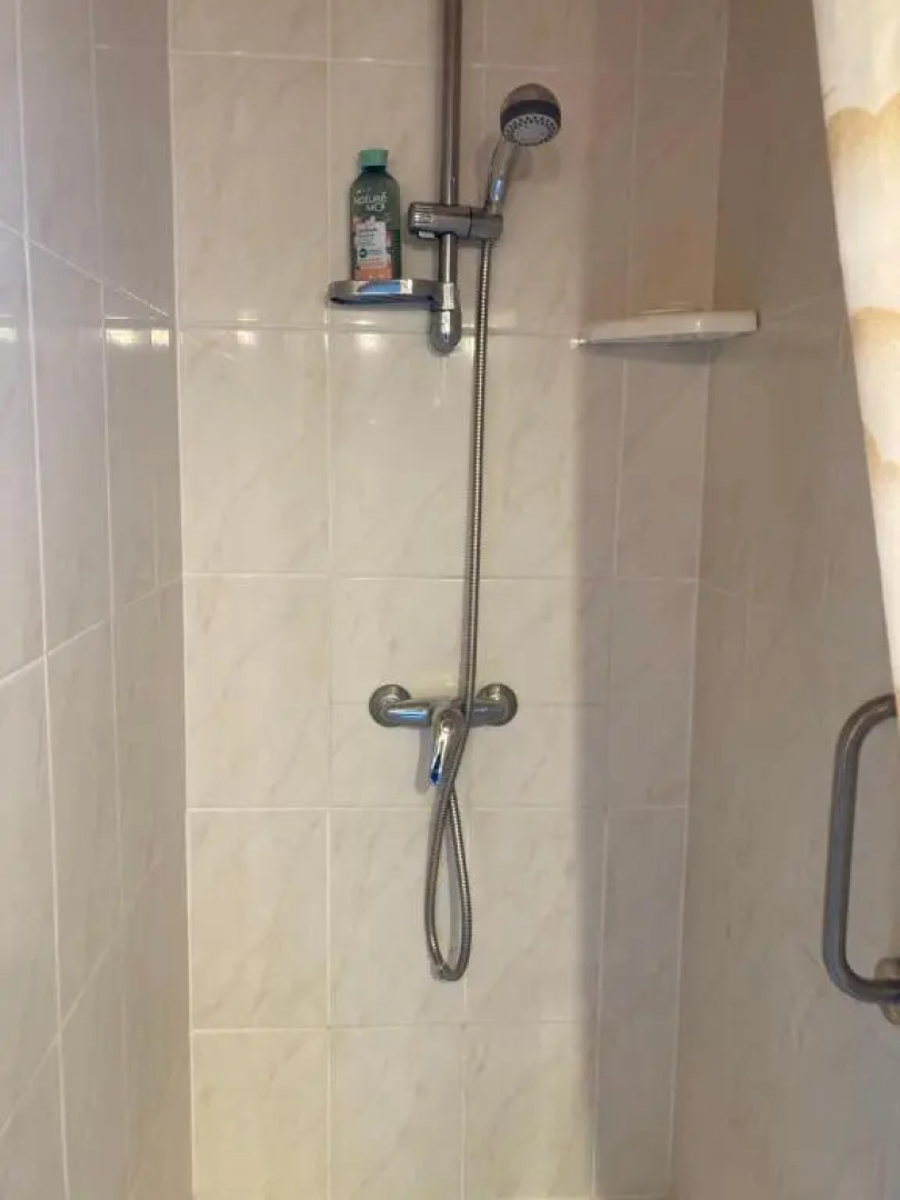 Charmant Studio Avec Piscine .