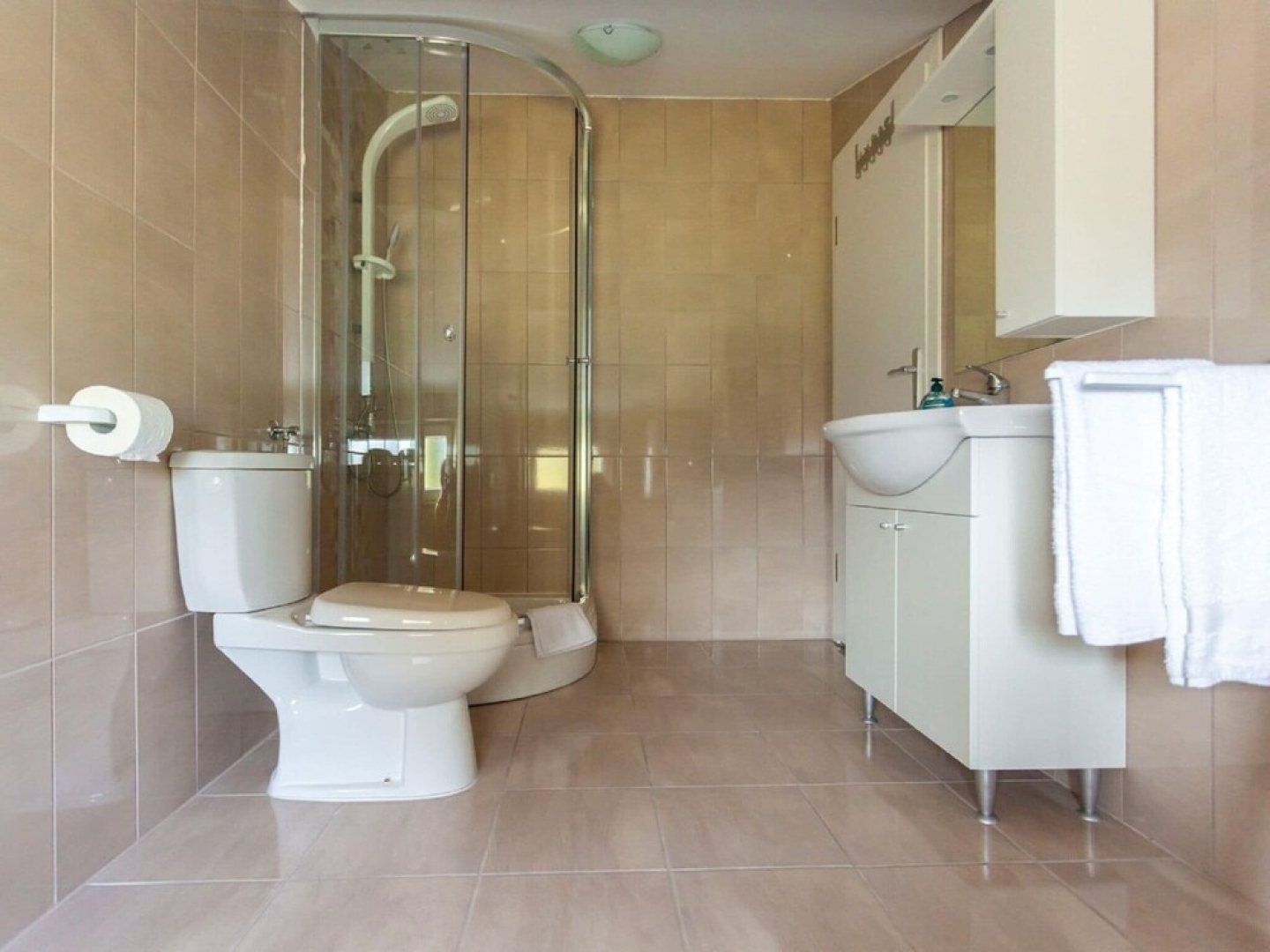 Adorable House Apartment With Roof Terrace