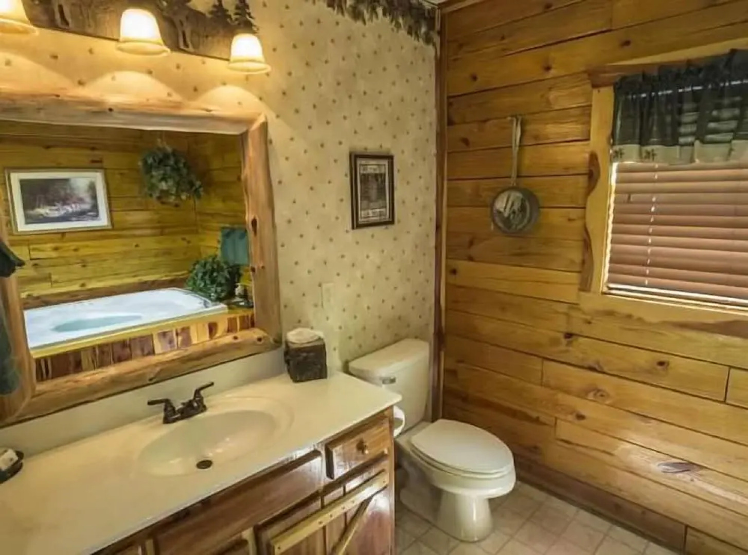 Lake Shore Cabins on Beaver Lake