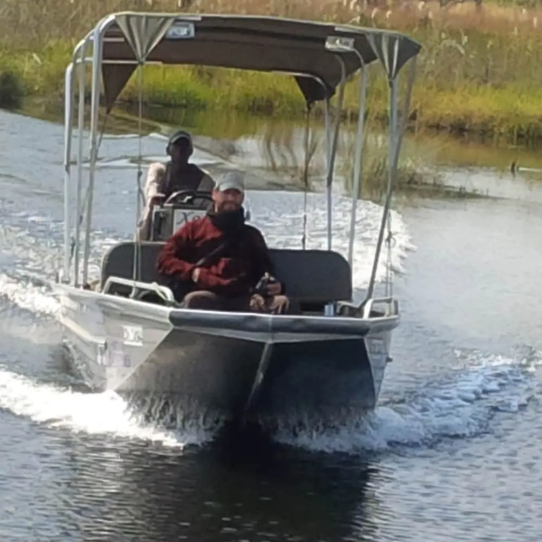 Xakanaka Mobile Camp