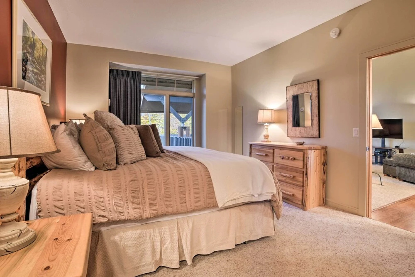 Ski-in/ski-out! Cozy Bellaire Resort Retreat!