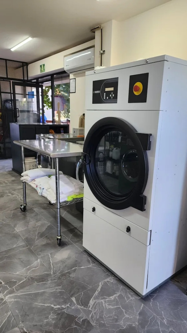 Suites Lomboy & Plaza