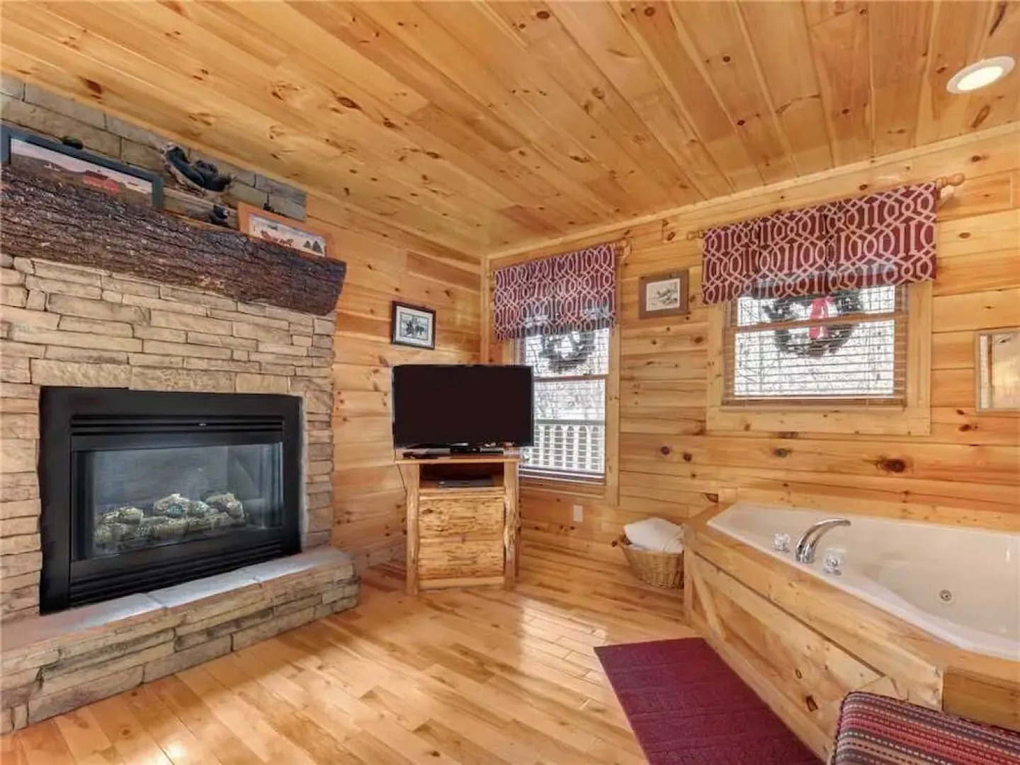 Makin Memories - Two Bedroom Cabin