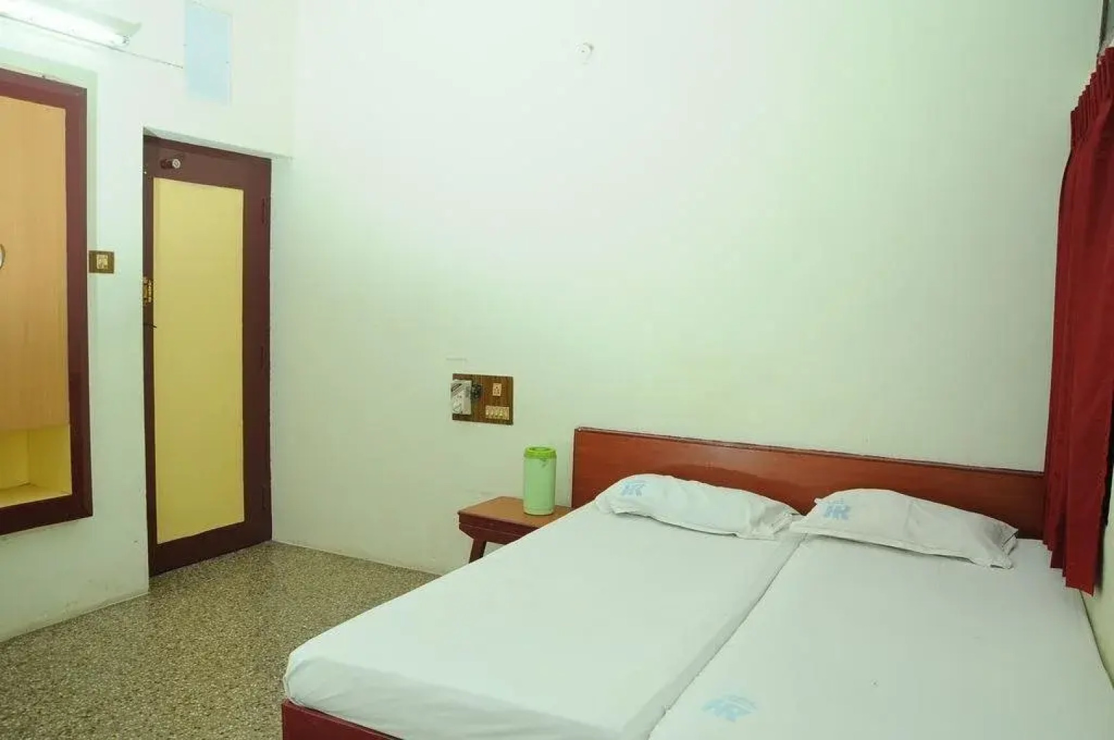 OYO 19959 Hotel Radhakrishna