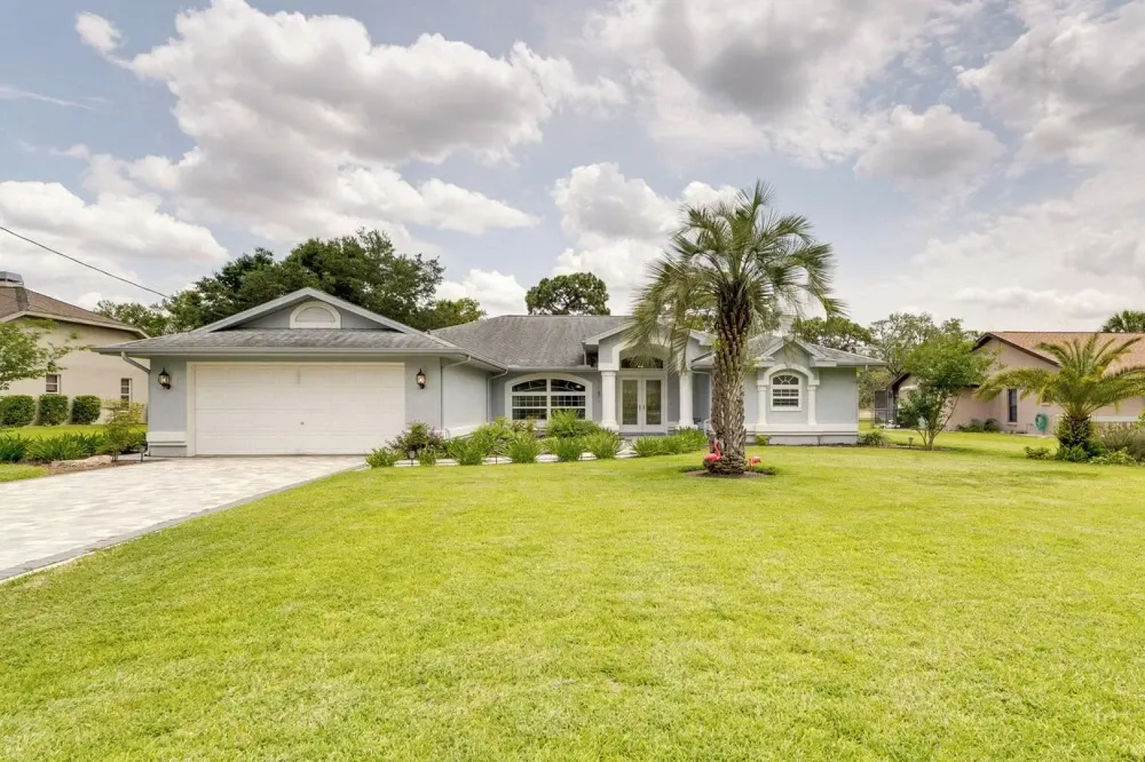 Spring Hill Home - Pool, Grill & Golf Course Views